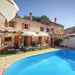 In Minj With Private Pool And Nature Žminj