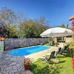 In Minj With Private Pool And Nature Žminj