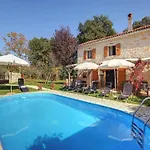 In Minj With Private Pool And Nature * Žminj