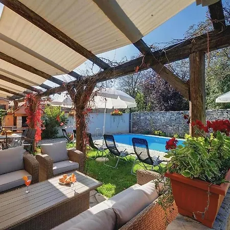 Villa Katherine With Pool And Game