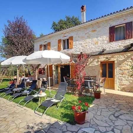 Villa Katherine With Pool And Game Zminj